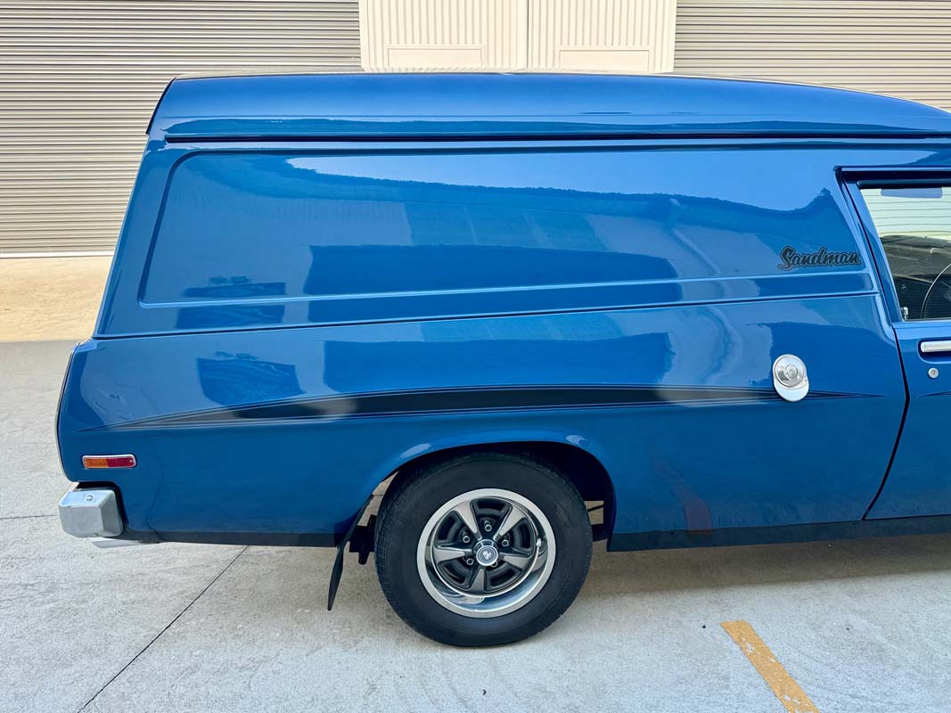 1976 HOLDEN HJ SANDMAN PANELVAN