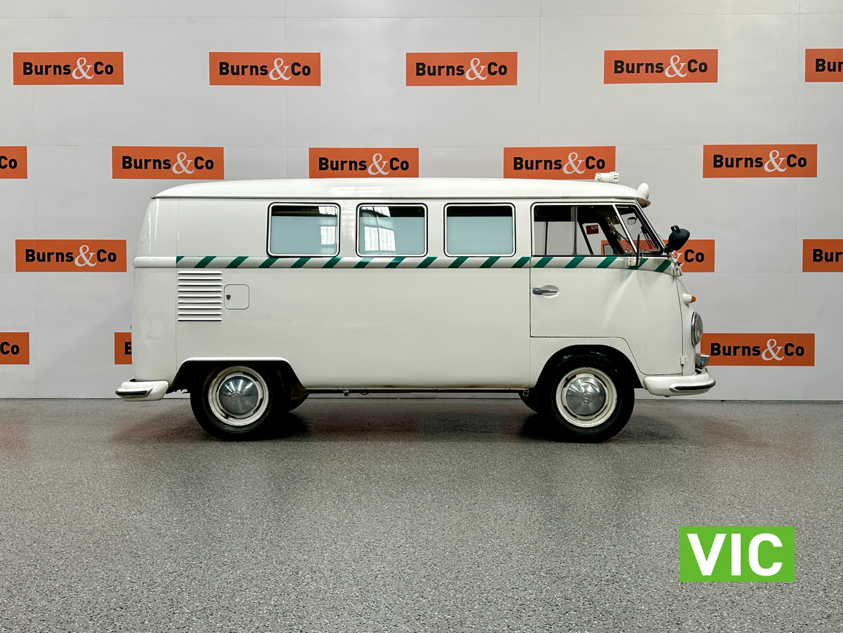 1962 VOLKSWAGEN KOMBI AMBULANCE 4 CYL MANUAL VAN