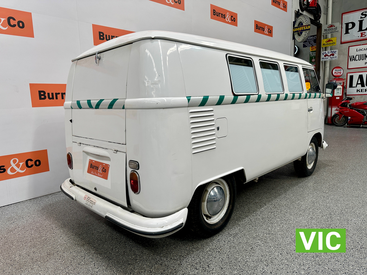 1962 VOLKSWAGEN KOMBI AMBULANCE 4 CYL MANUAL VAN