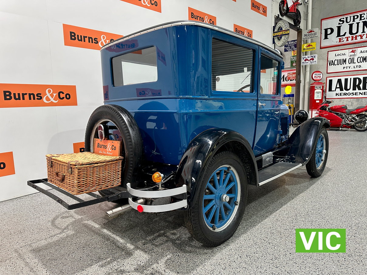1920s CHEVROLET 2 DOOR 4 CYL MANUAL SEDAN