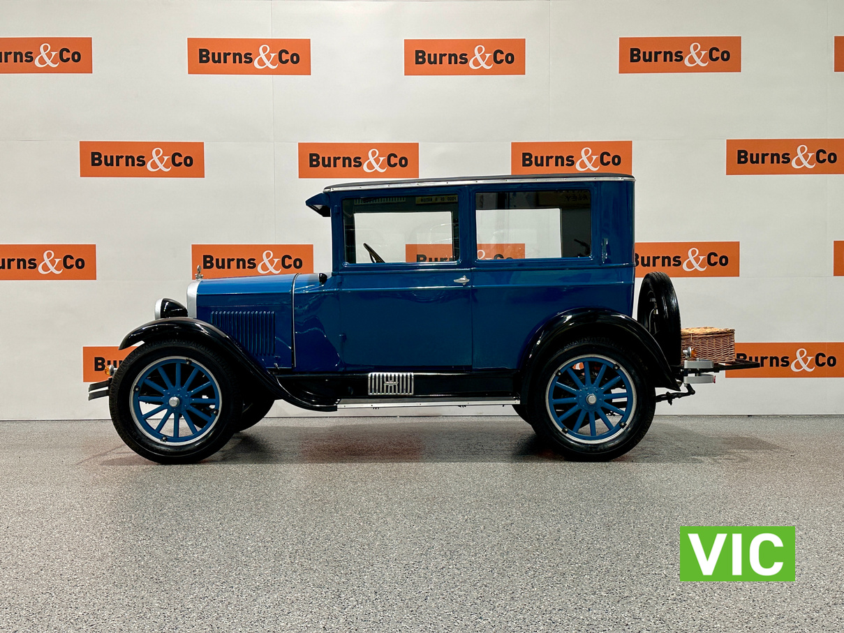 1920s CHEVROLET 2 DOOR 4 CYL MANUAL SEDAN