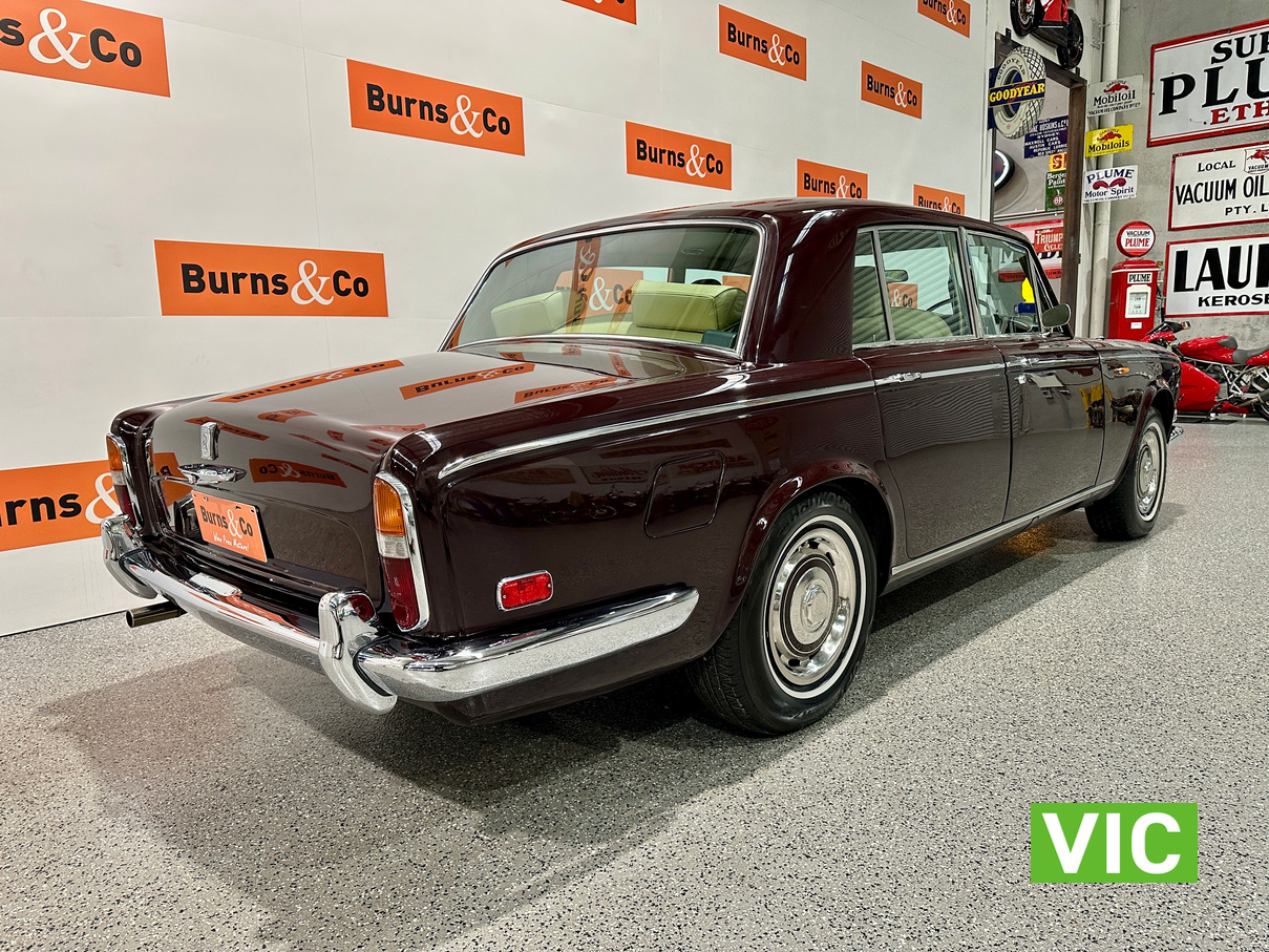 1976 ROLLS ROYCE SILVER SHADOW V8 AUTO SEDAN