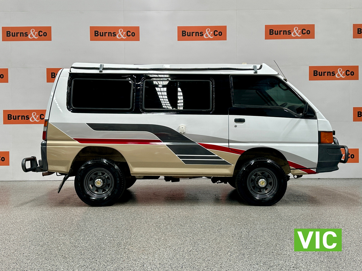 1997 MITSUBISHI EXPRESS POP TOP 4 CYL MANUAL VAN