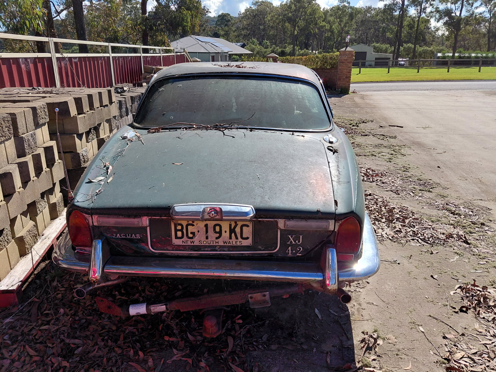 1977 JAGUAR XJ6 SII 4D SEDAN