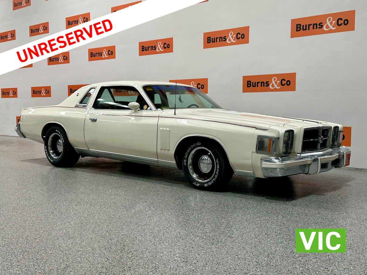 1979 CHRYSLER 300 V8 SPECIAL EDITION AUTOMATIC COUPE