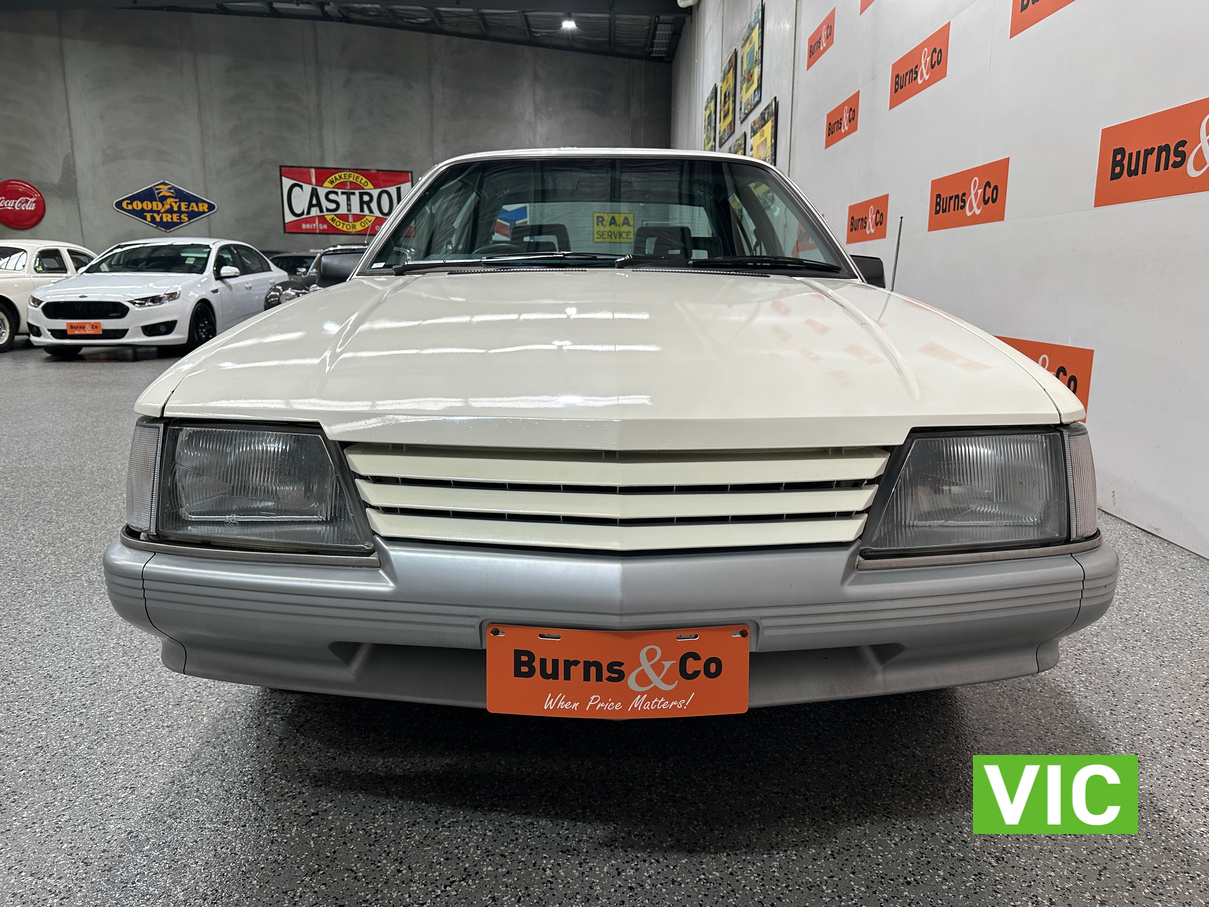 1985 HOLDEN VK CALAIS 6 CYL 3.3L 202 AUTO SEDAN