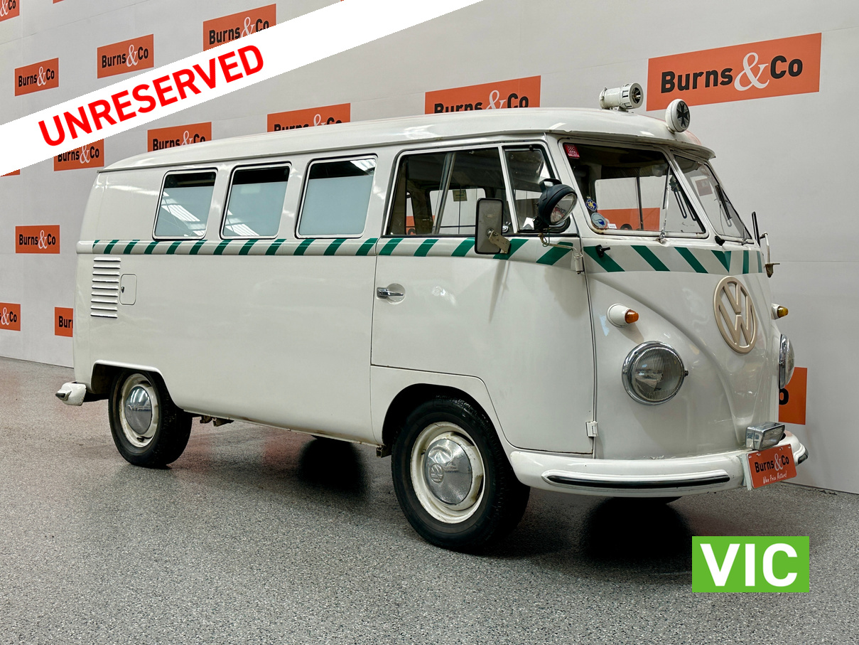 1962 VOLKSWAGEN KOMBI AMBULANCE 4 CYL MANUAL VAN