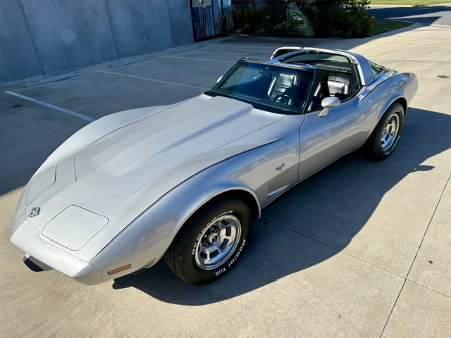 1978 CHEVROLET CORVETTE V8 AUTOMATIC COUPE