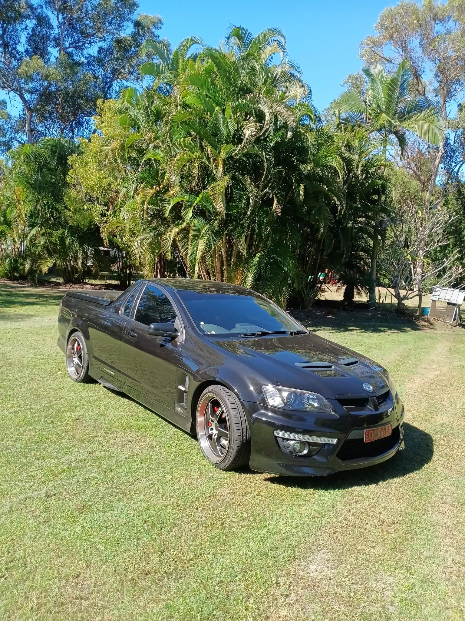 2013 HSV MALOO SII 6 SPD MANUAL UTILITY