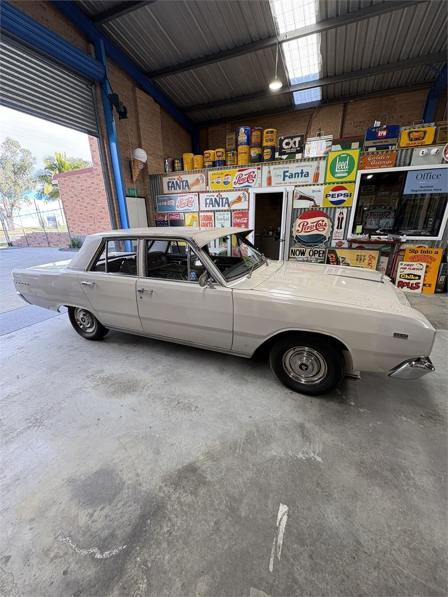 1968 CHRYSLER VALIANT VE REGAL AUTOMATIC SEDAN