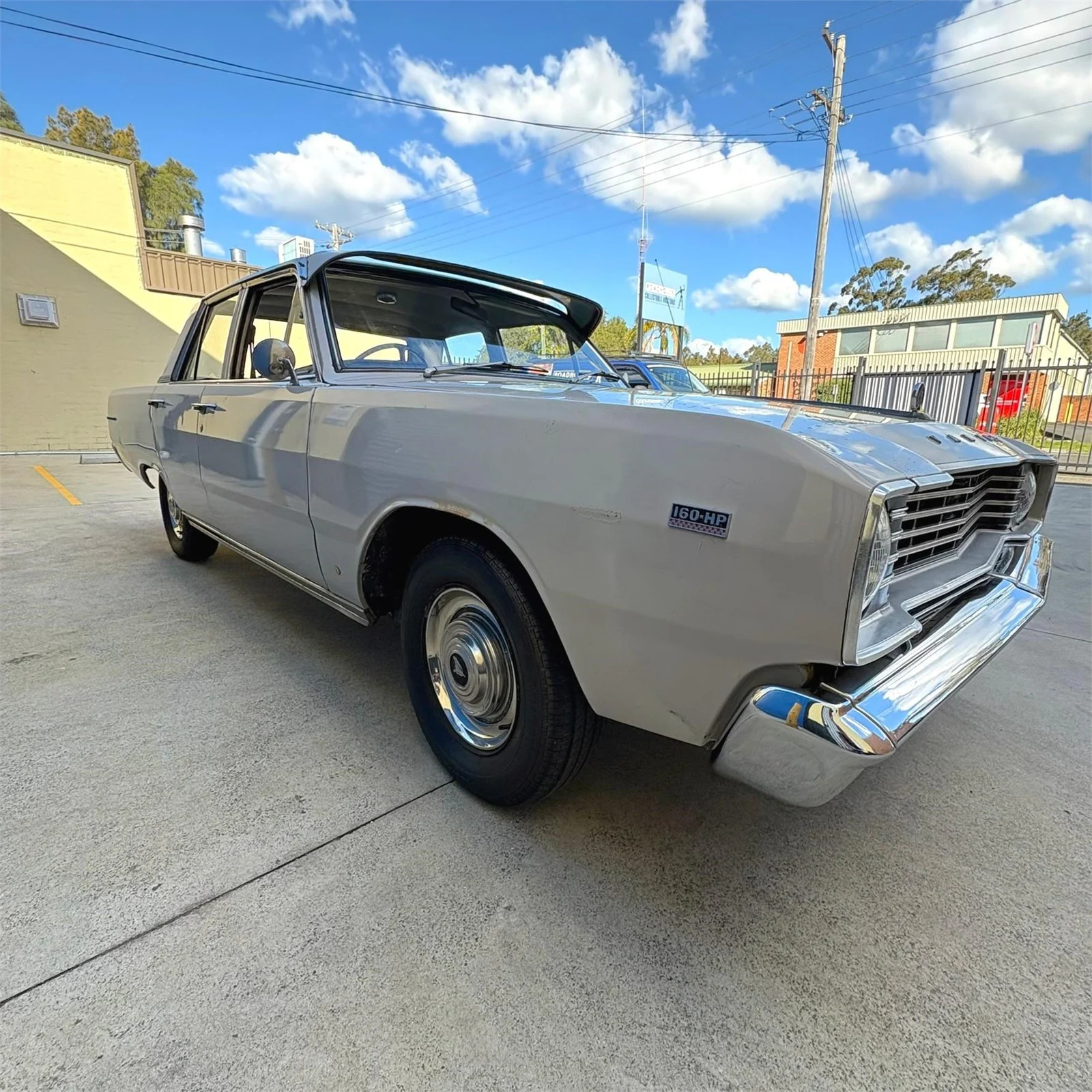 1968 CHRYSLER VALIANT VE REGAL AUTOMATIC SEDAN
