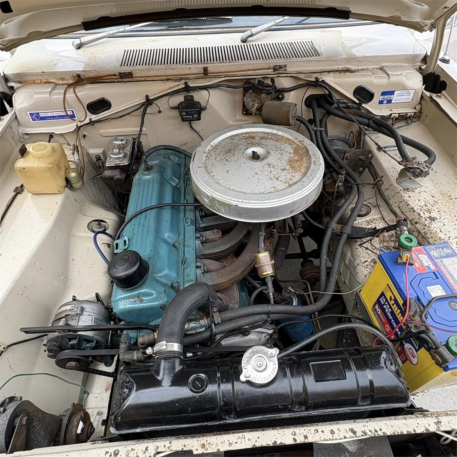 1968 CHRYSLER VALIANT VE REGAL AUTOMATIC SEDAN