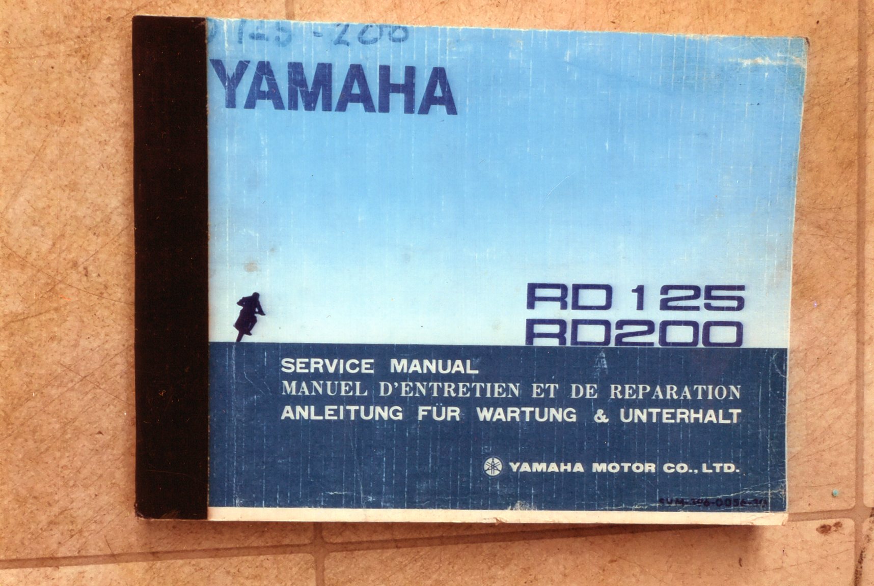 YAMAHA RD125 & RD200 FACTORY WORKSHOP MANUAL