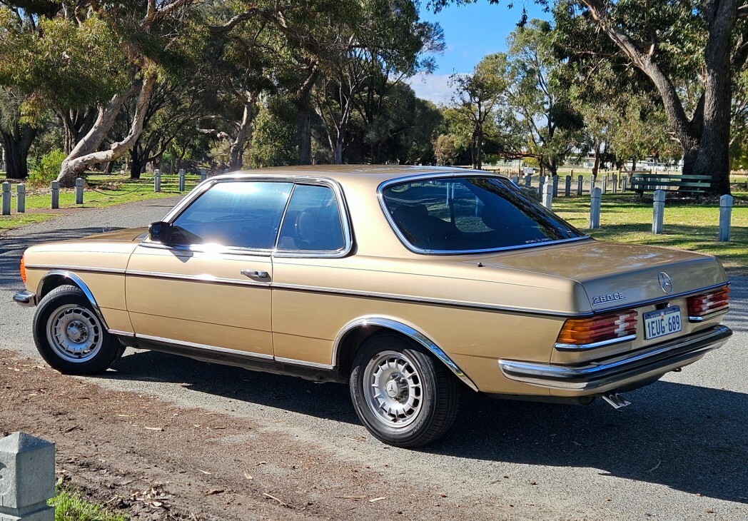 1984 MERCEDES-BENZ 280 W123 CE 4 SP AUTOMATIC 2D COUPE
