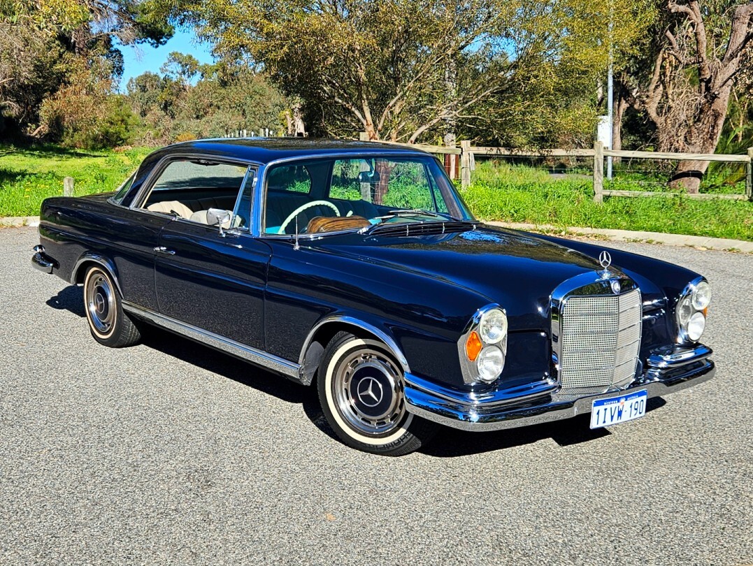 1966 MERCEDES-BENZ 250 SE 3 SP AUTOMATIC 2D COUPE