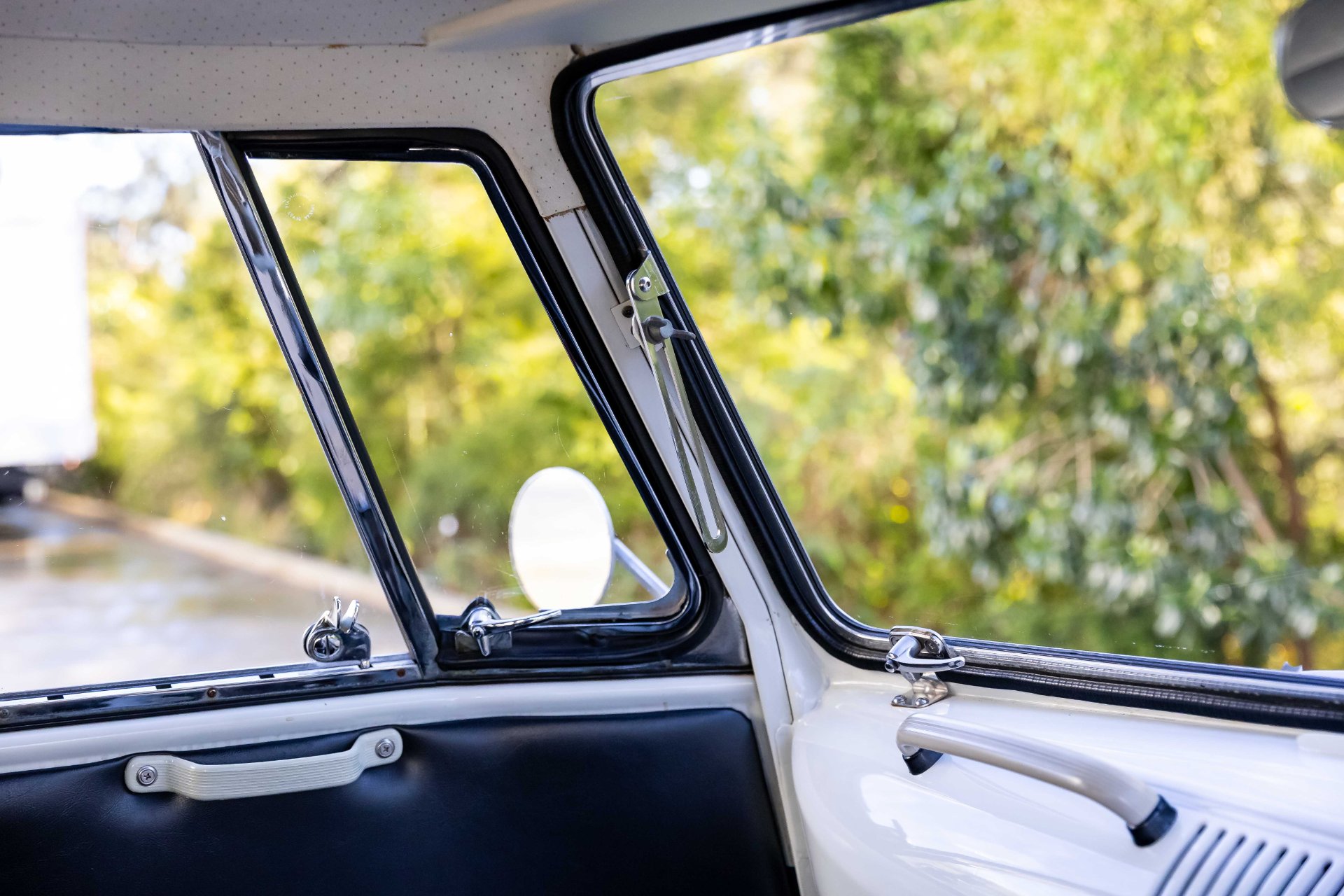 1966 VW Kombi T1 Splitscreen – Turn-Key 7-Seater Cruiser (1968cc Stroker)