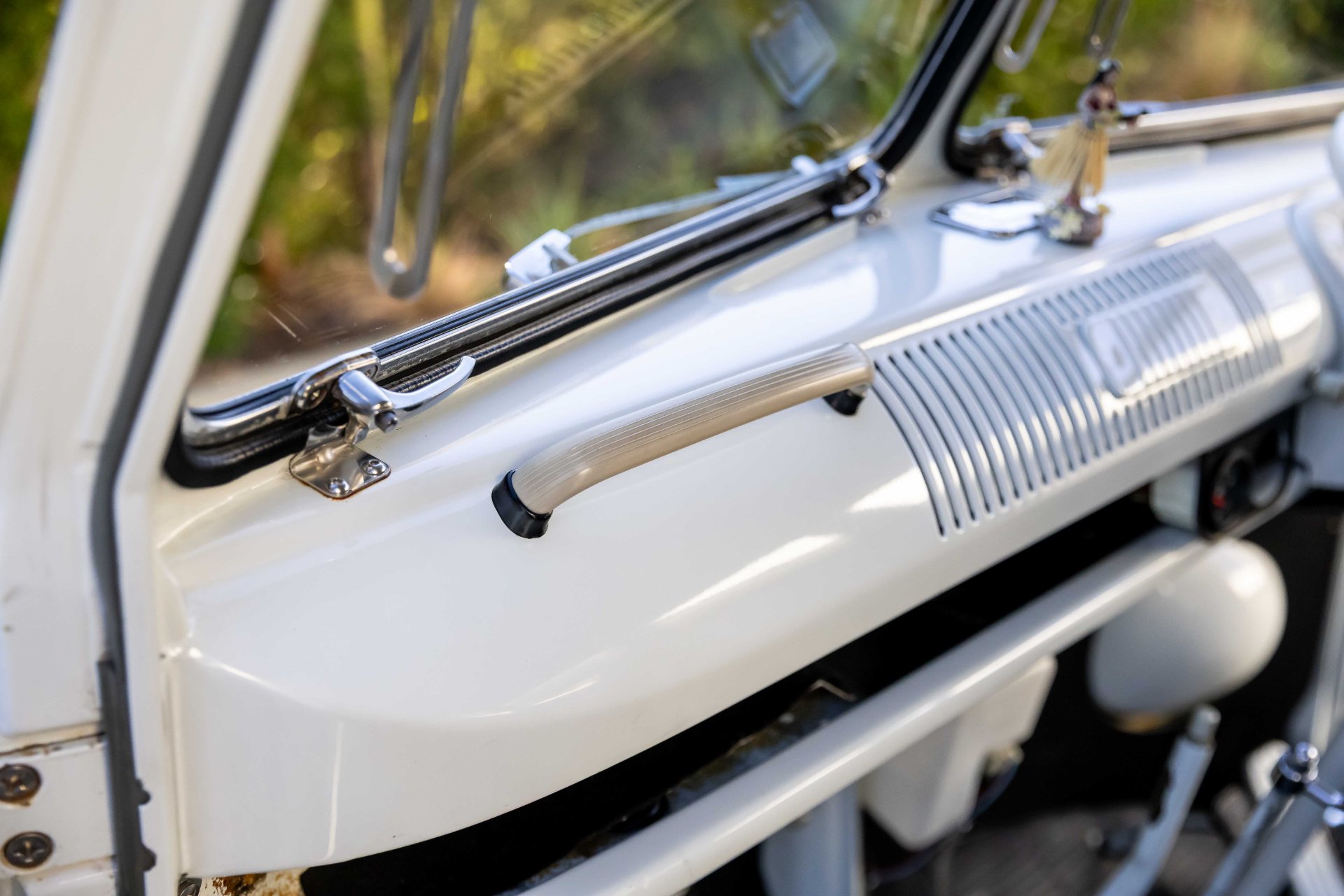 1966 VW Kombi T1 Splitscreen – Turn-Key 7-Seater Cruiser (1968cc Stroker)