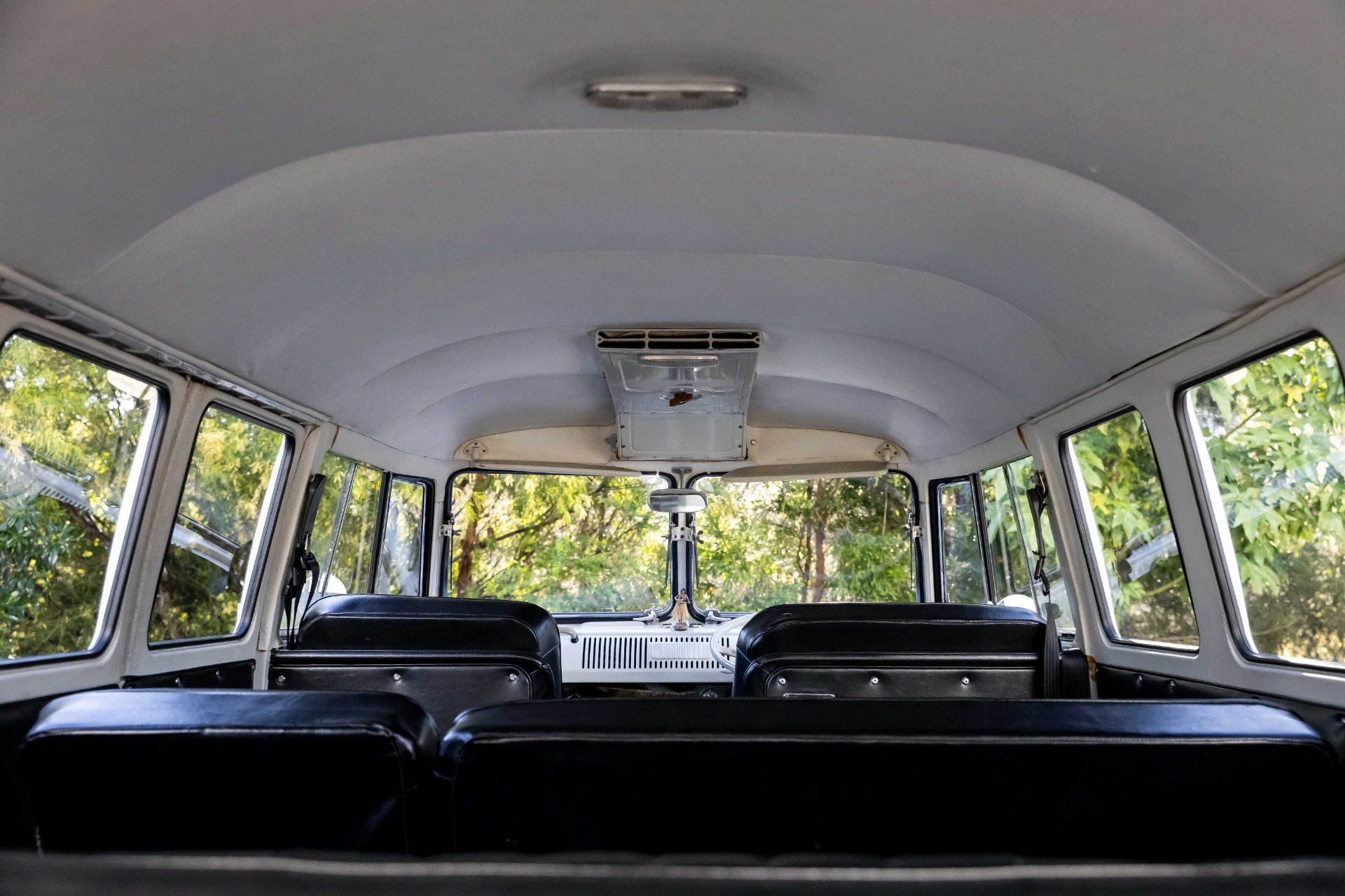 1966 VW Kombi T1 Splitscreen – Turn-Key 7-Seater Cruiser (1968cc Stroker)