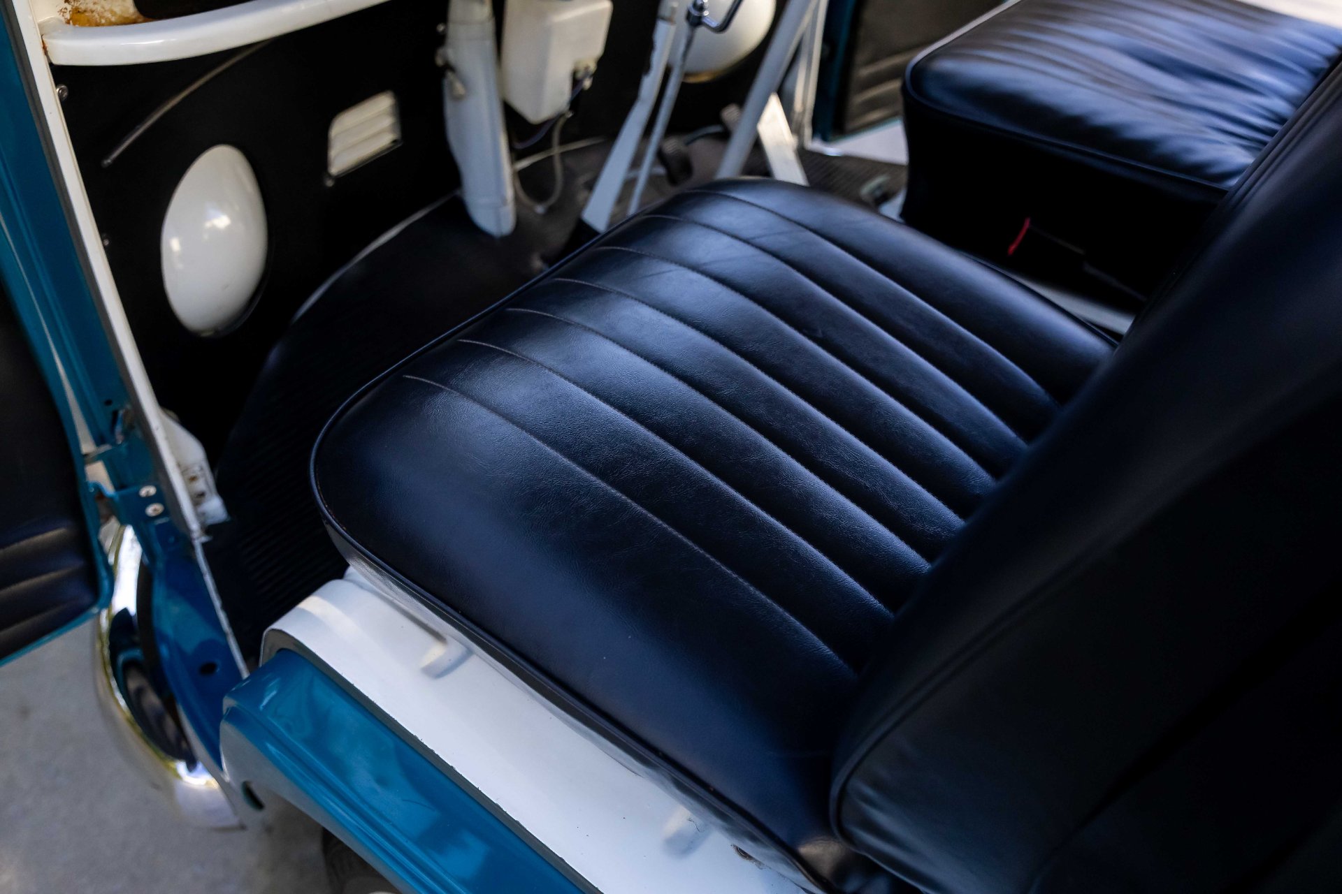1966 VW Kombi T1 Splitscreen – Turn-Key 7-Seater Cruiser (1968cc Stroker)