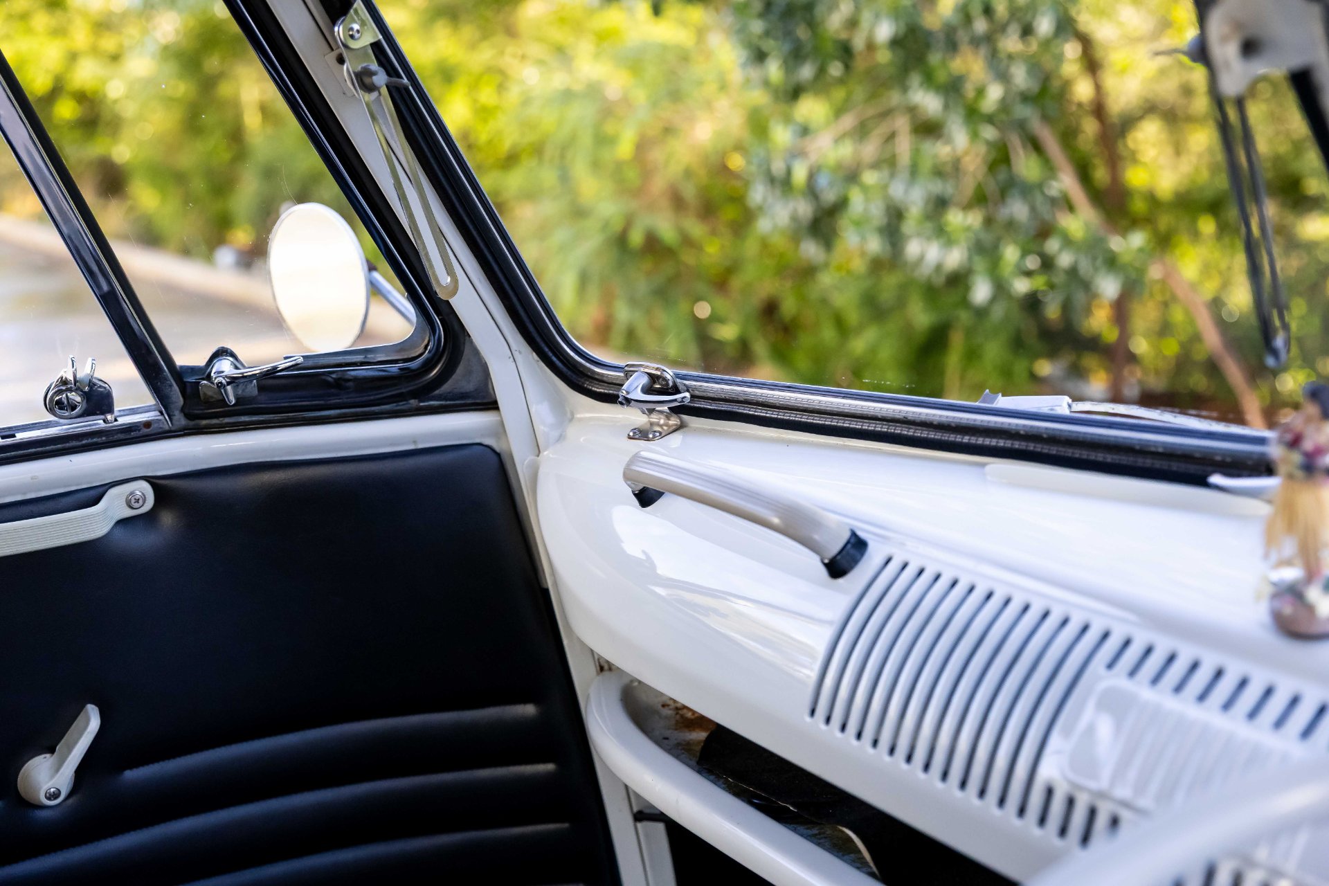 1966 VW Kombi T1 Splitscreen – Turn-Key 7-Seater Cruiser (1968cc Stroker)