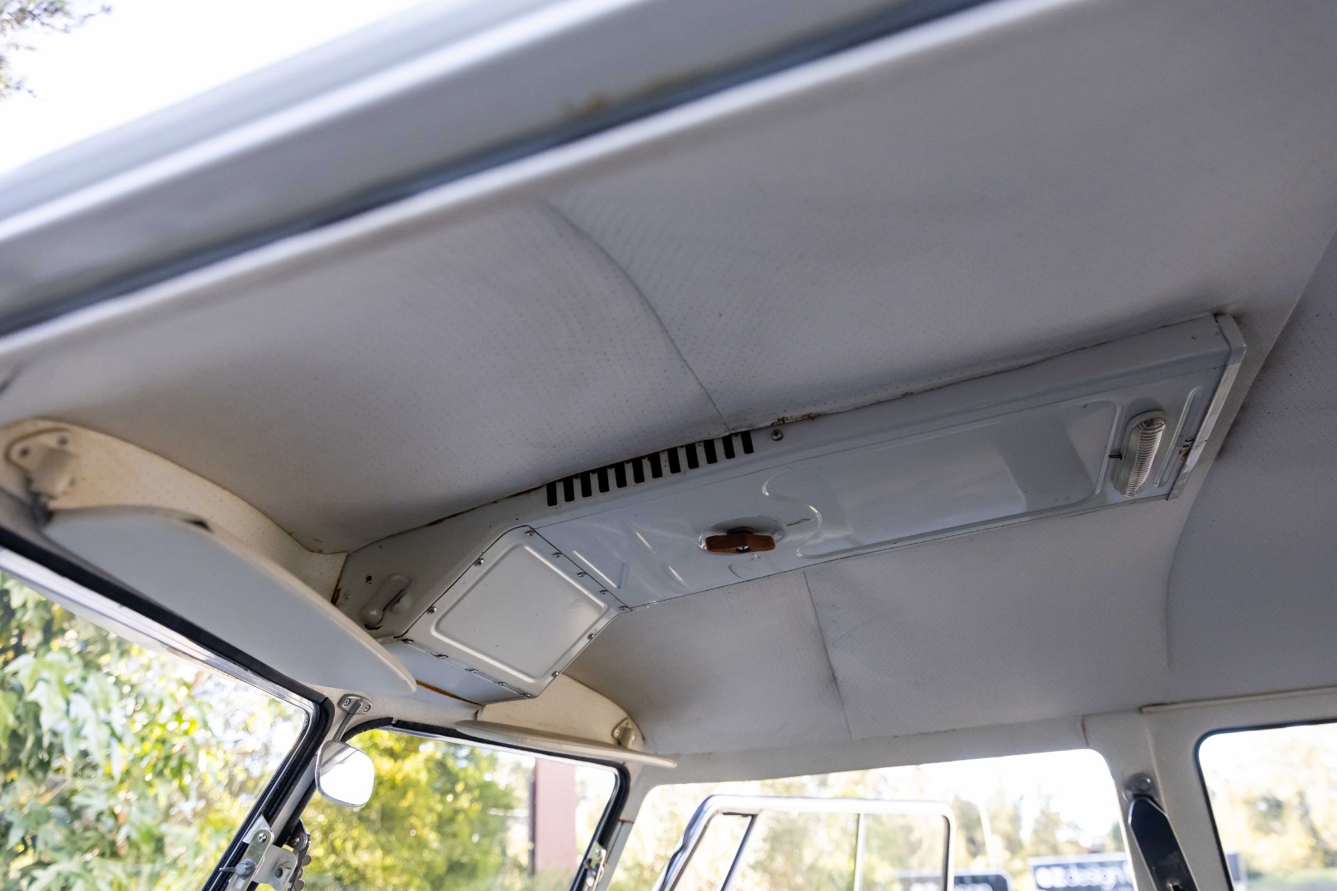 1966 VW Kombi T1 Splitscreen – Turn-Key 7-Seater Cruiser (1968cc Stroker)