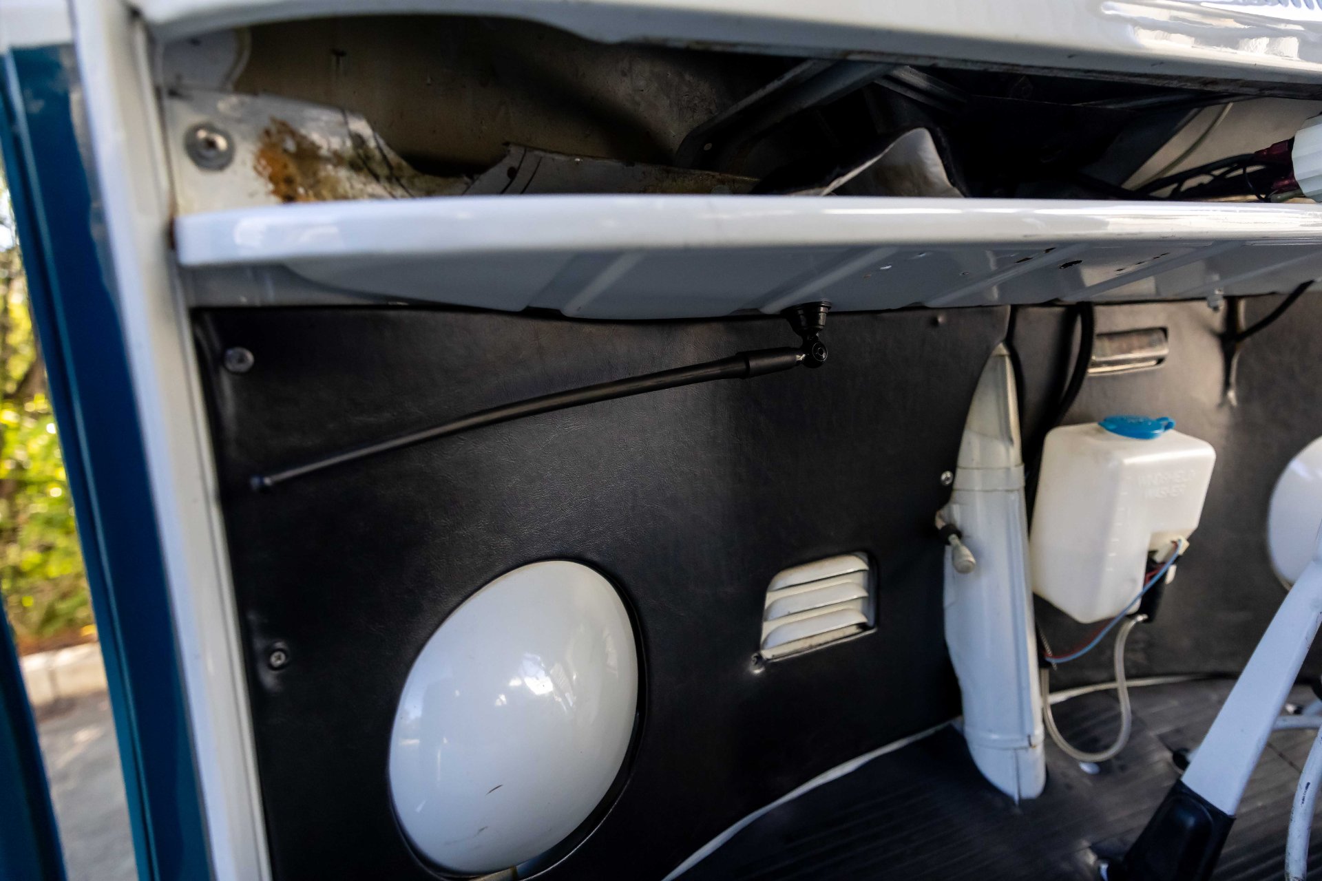 1966 VW Kombi T1 Splitscreen – Turn-Key 7-Seater Cruiser (1968cc Stroker)
