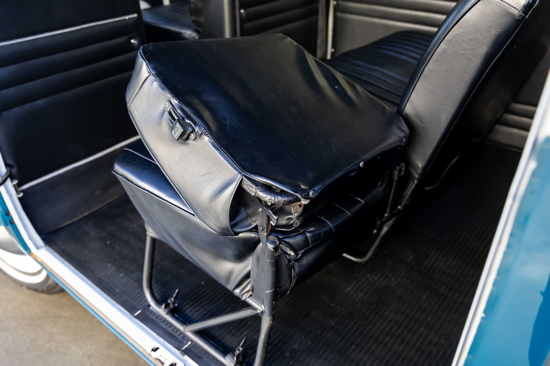 1966 VW Kombi T1 Splitscreen – Turn-Key 7-Seater Cruiser (1968cc Stroker)