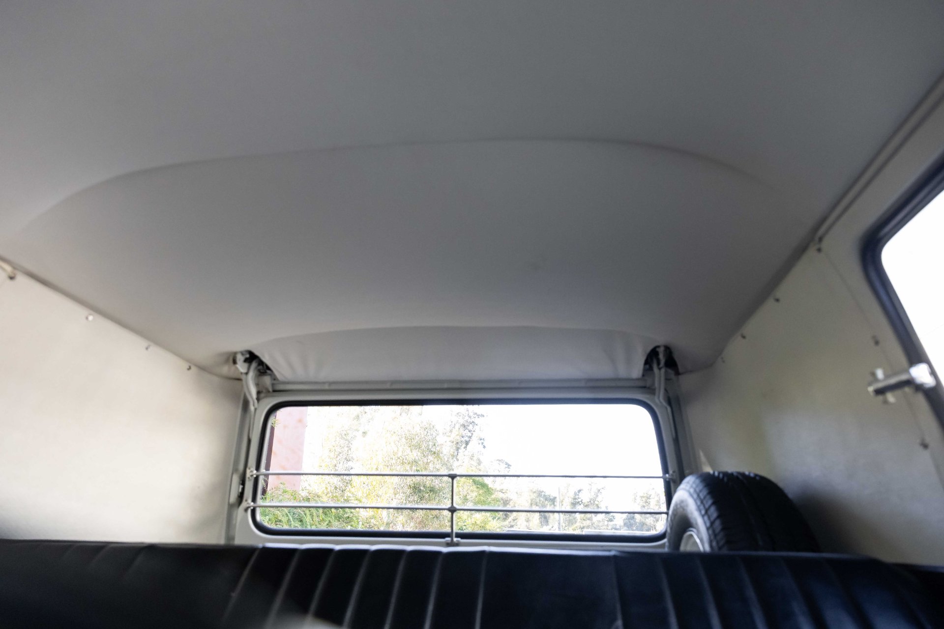 1966 VW Kombi T1 Splitscreen – Turn-Key 7-Seater Cruiser (1968cc Stroker)