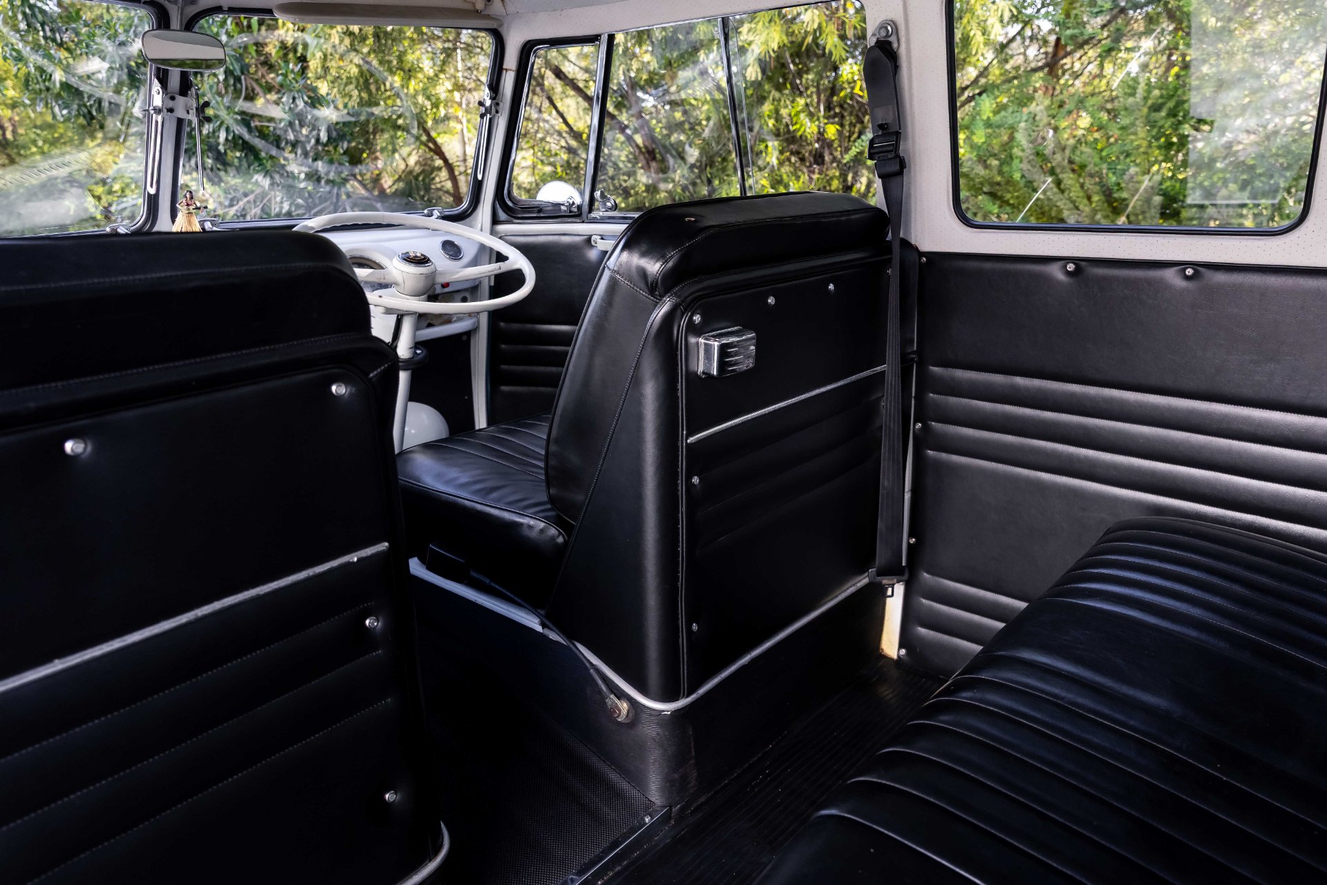 1966 VW Kombi T1 Splitscreen – Turn-Key 7-Seater Cruiser (1968cc Stroker)