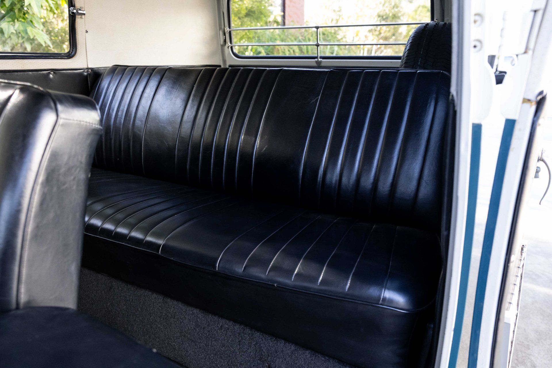 1966 VW Kombi T1 Splitscreen – Turn-Key 7-Seater Cruiser (1968cc Stroker)