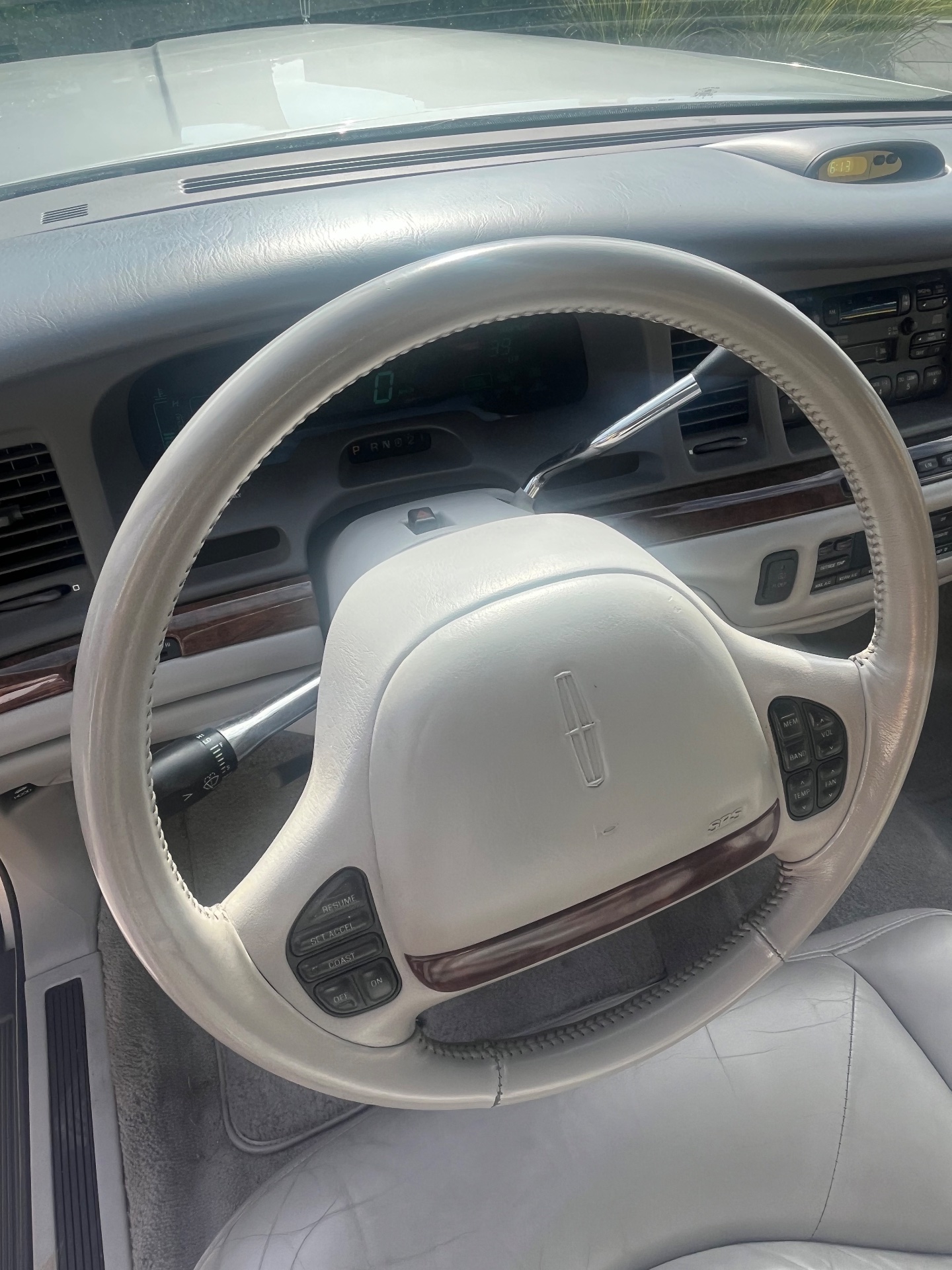 1995 Lincoln Town Car Signature Series