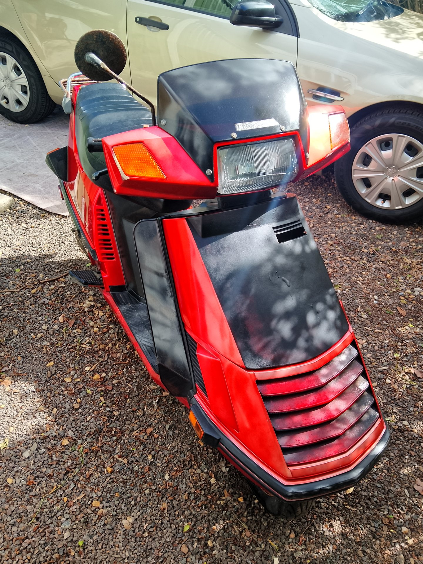 1985 HONDA ELITE 150CC SCOOTER
