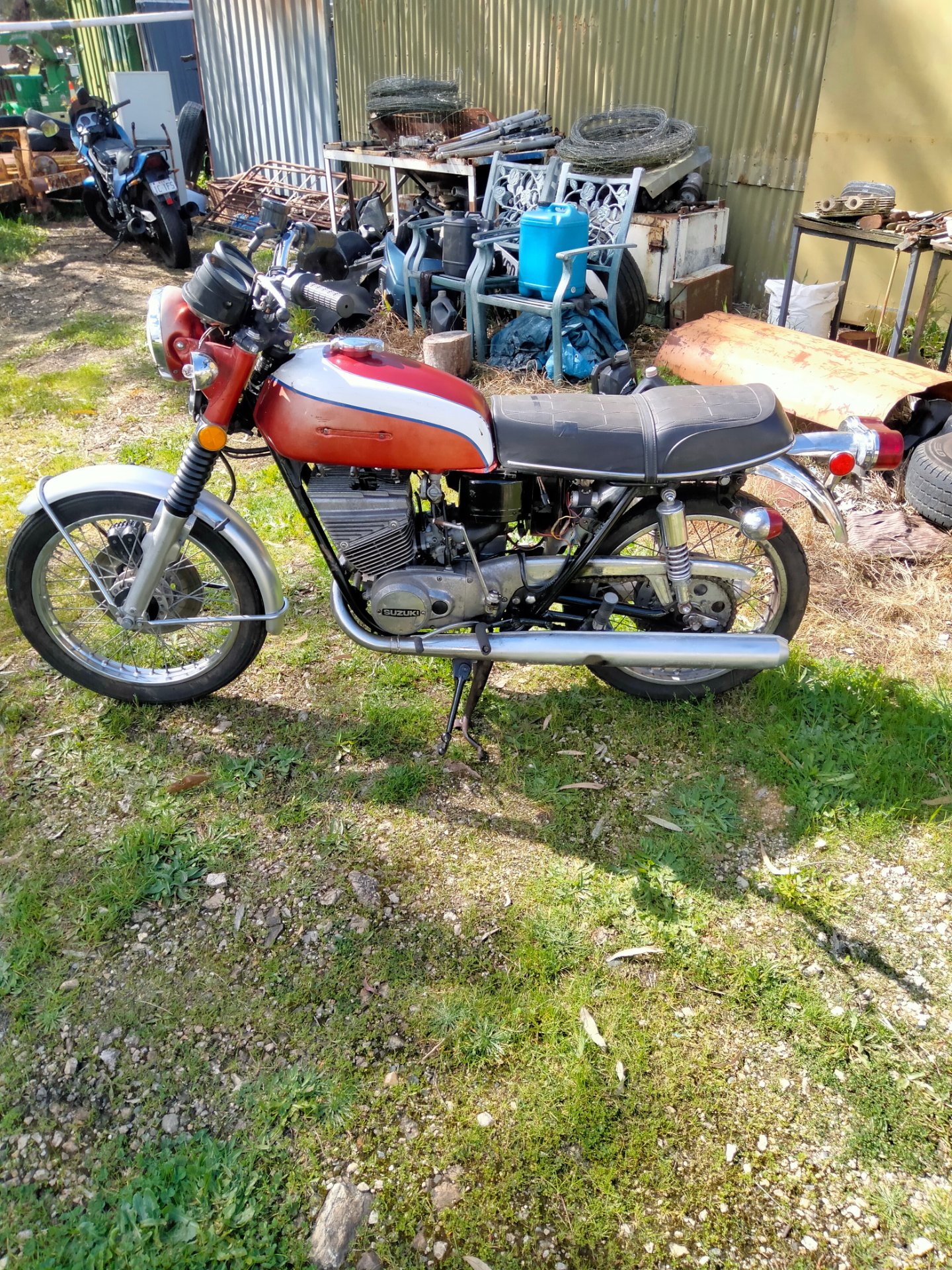 1972 SUZUKI GT250 ROAD