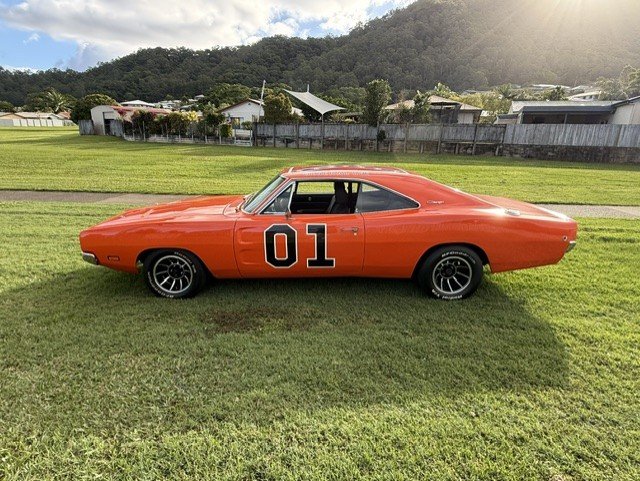 1968 DODGE CHARGER COUPE 