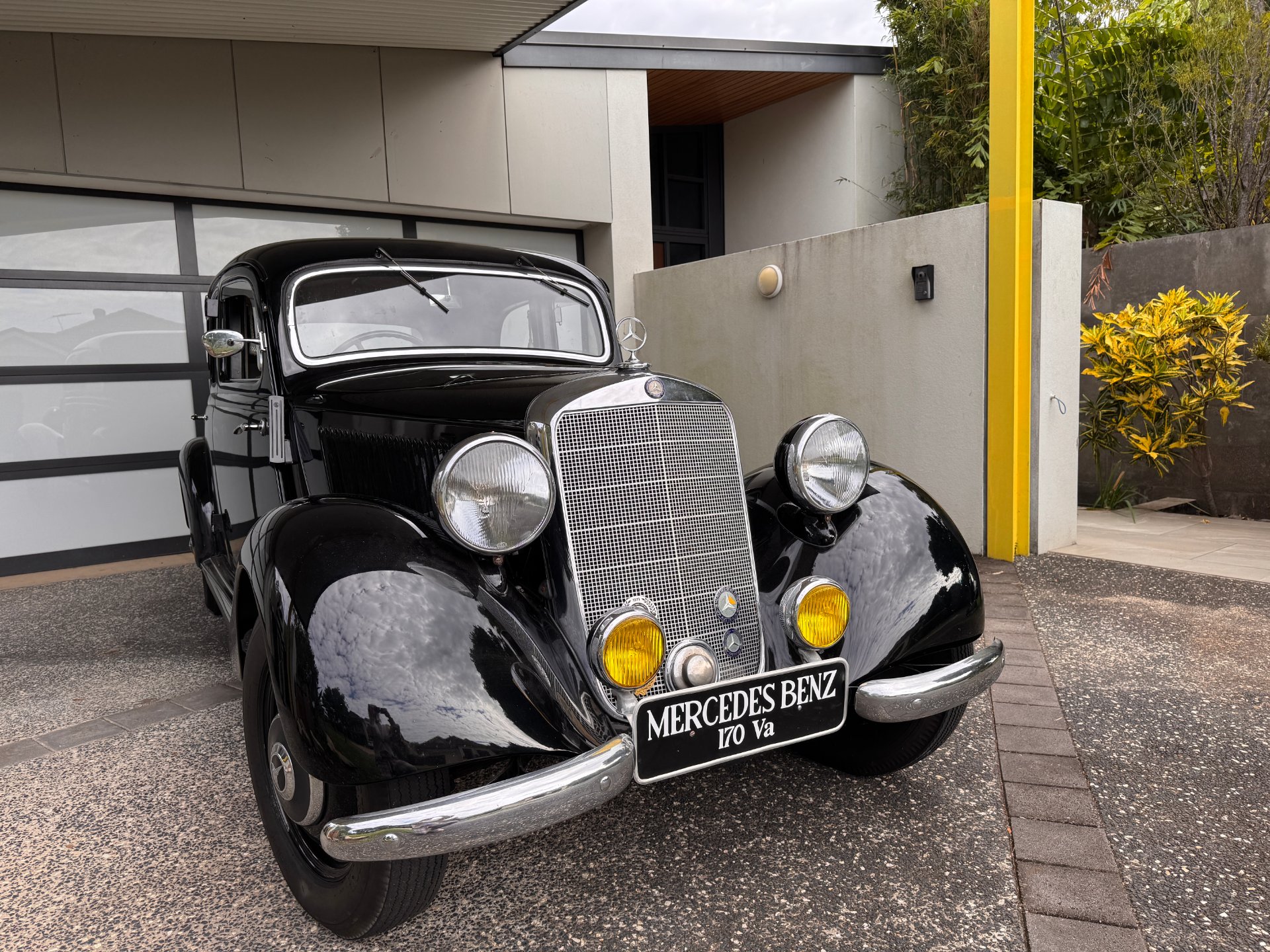 1950 MERCEDES-BENZ 170 VA SEDAN