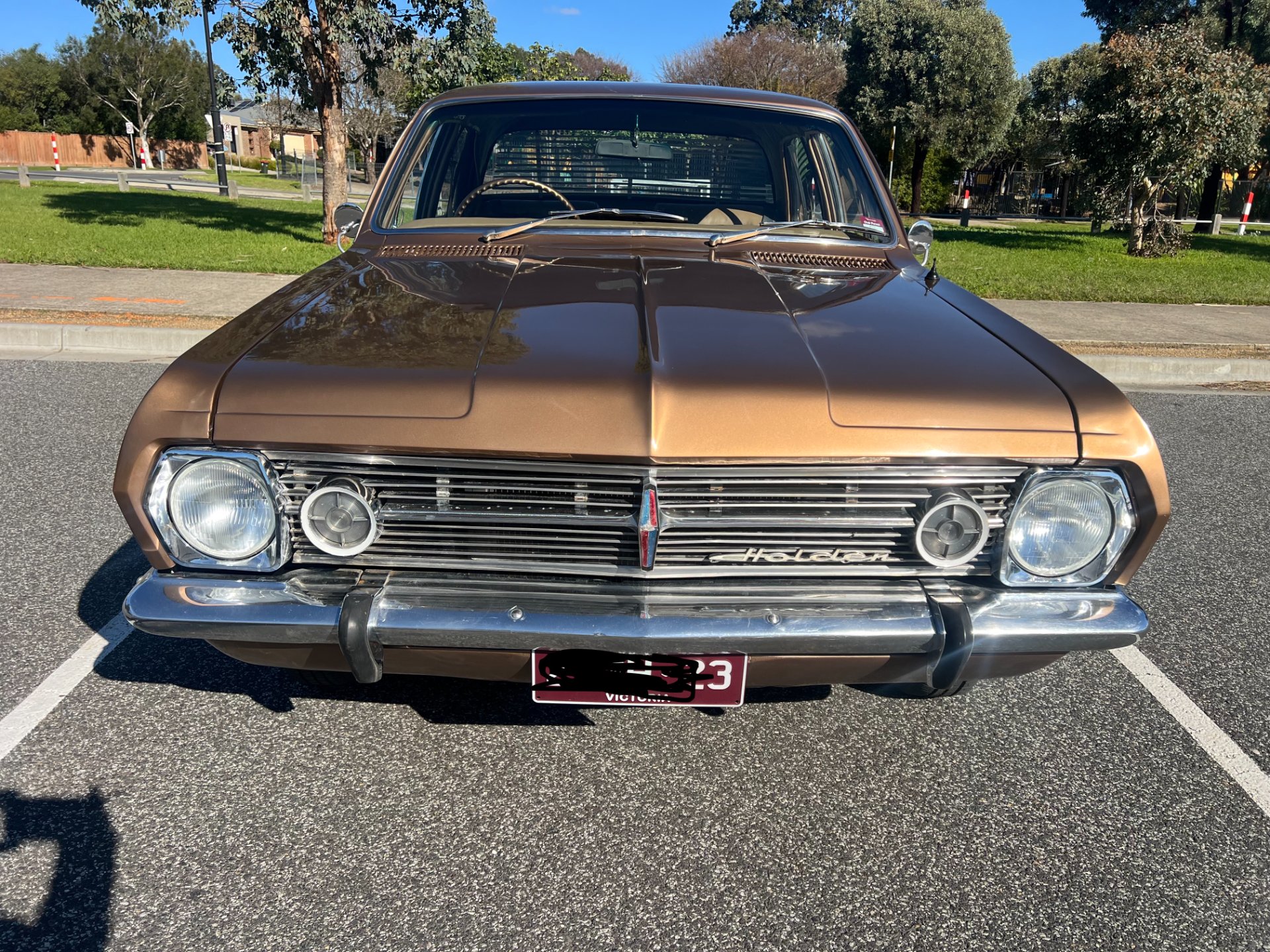 HR PREMIER SEDAN