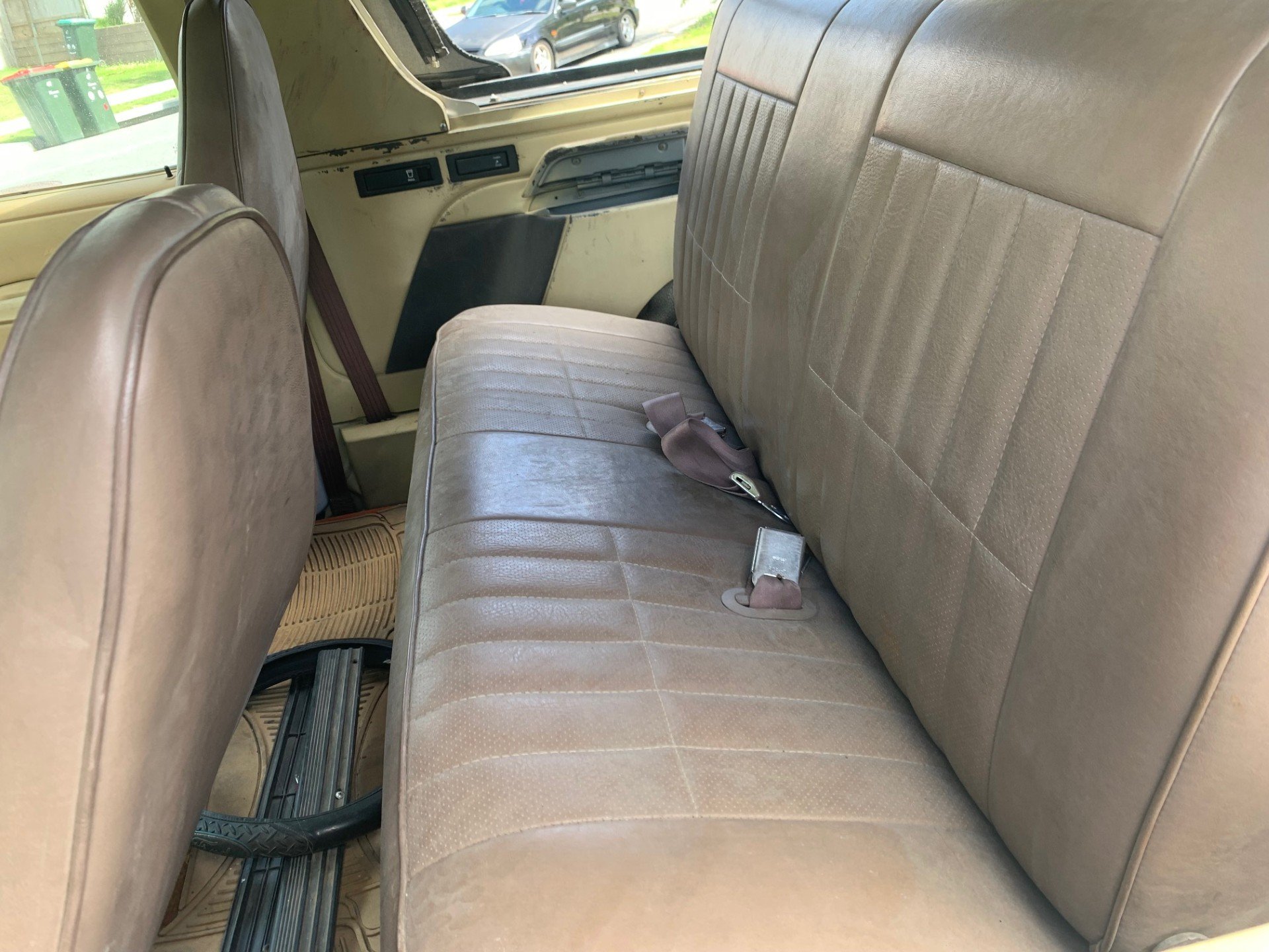 1987 FORD BRONCO 4X4 AUTOMATIC 2D CONVERTIBLE