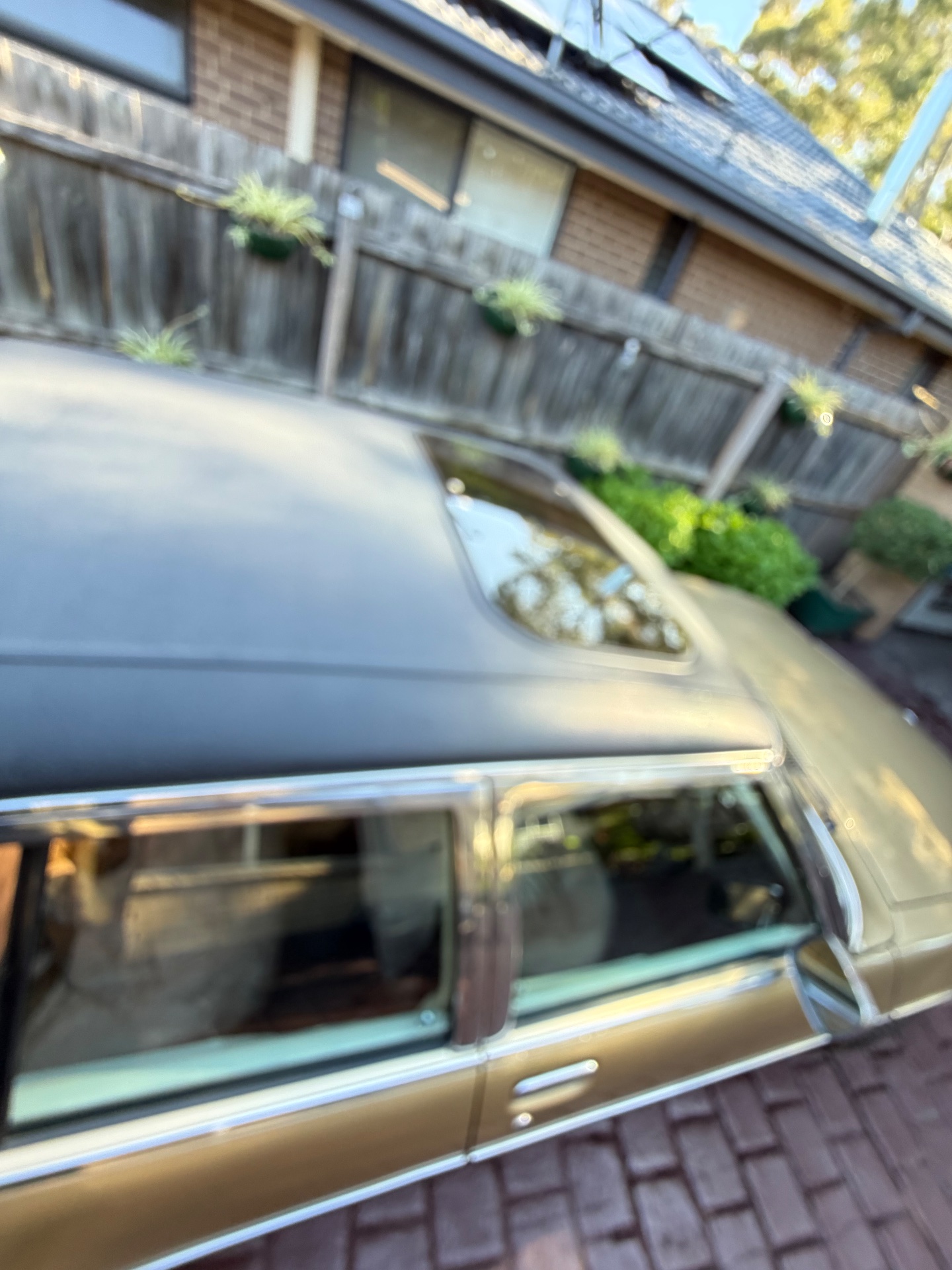 1973 HOLDEN STATESMAN HQ DE VILLE 3 SP AUTOMATIC 4D SEDAN