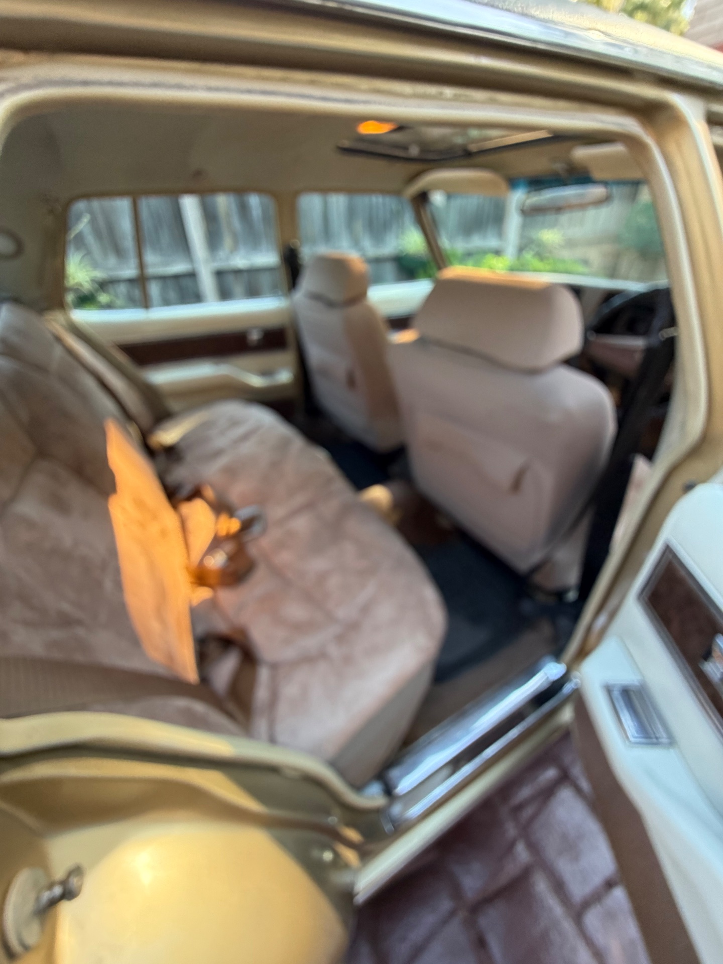 1973 HOLDEN STATESMAN HQ DE VILLE 3 SP AUTOMATIC 4D SEDAN
