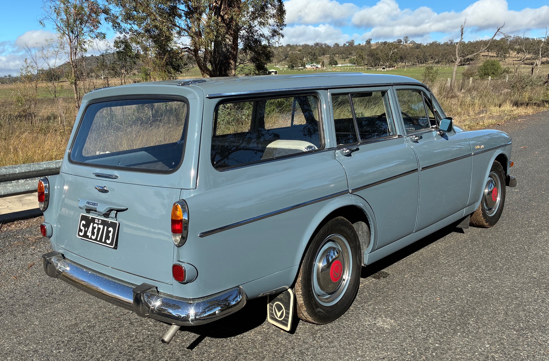 1965 VOLVO 121 AMAZON 4 SP MANUAL WAGON