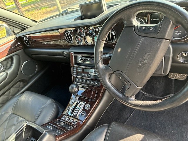 2002 BENTLEY ARNAGE SERIES 2 T BLACK LABEL 4 SP AUTOMATIC 4D SEDAN