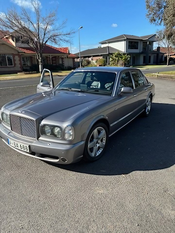 2002 BENTLEY ARNAGE SERIES 2 T BLACK LABEL 4 SP AUTOMATIC 4D SEDAN