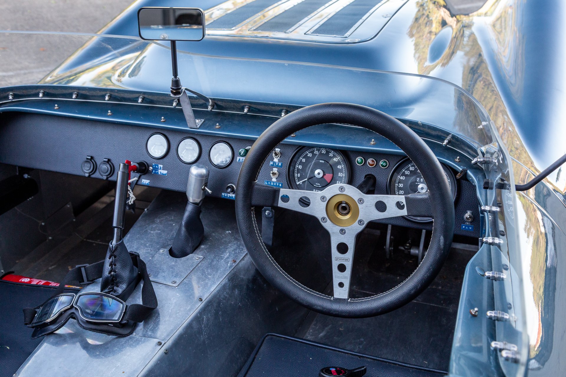 1958 LISTER KNOBBLY 4 SP MAN + OVERDRIVE ROADSTER
