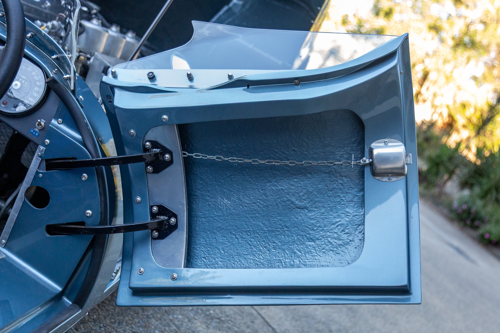 1958 Lister Jaguar Knobbly - replica