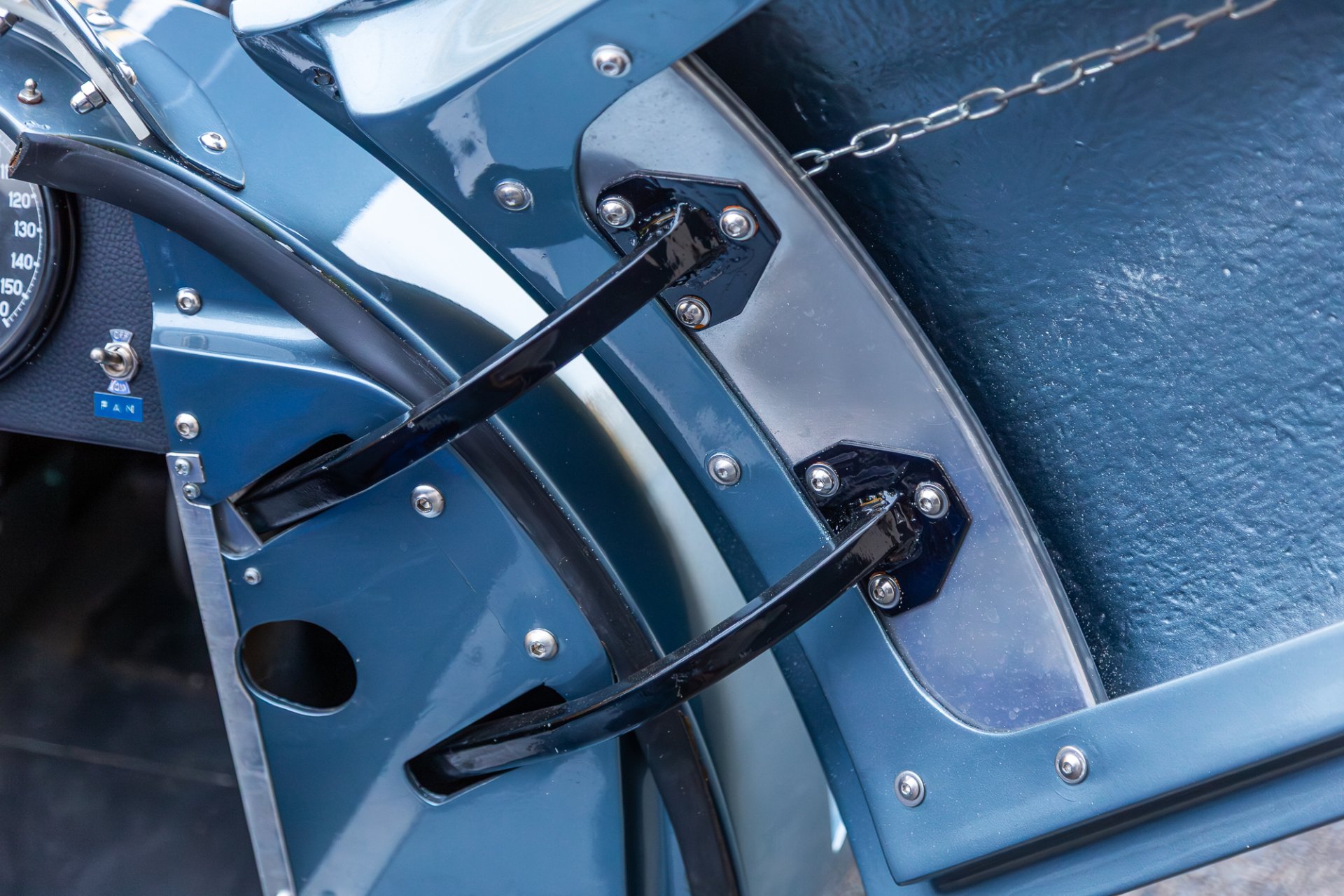 1958 Lister Jaguar Knobbly - replica