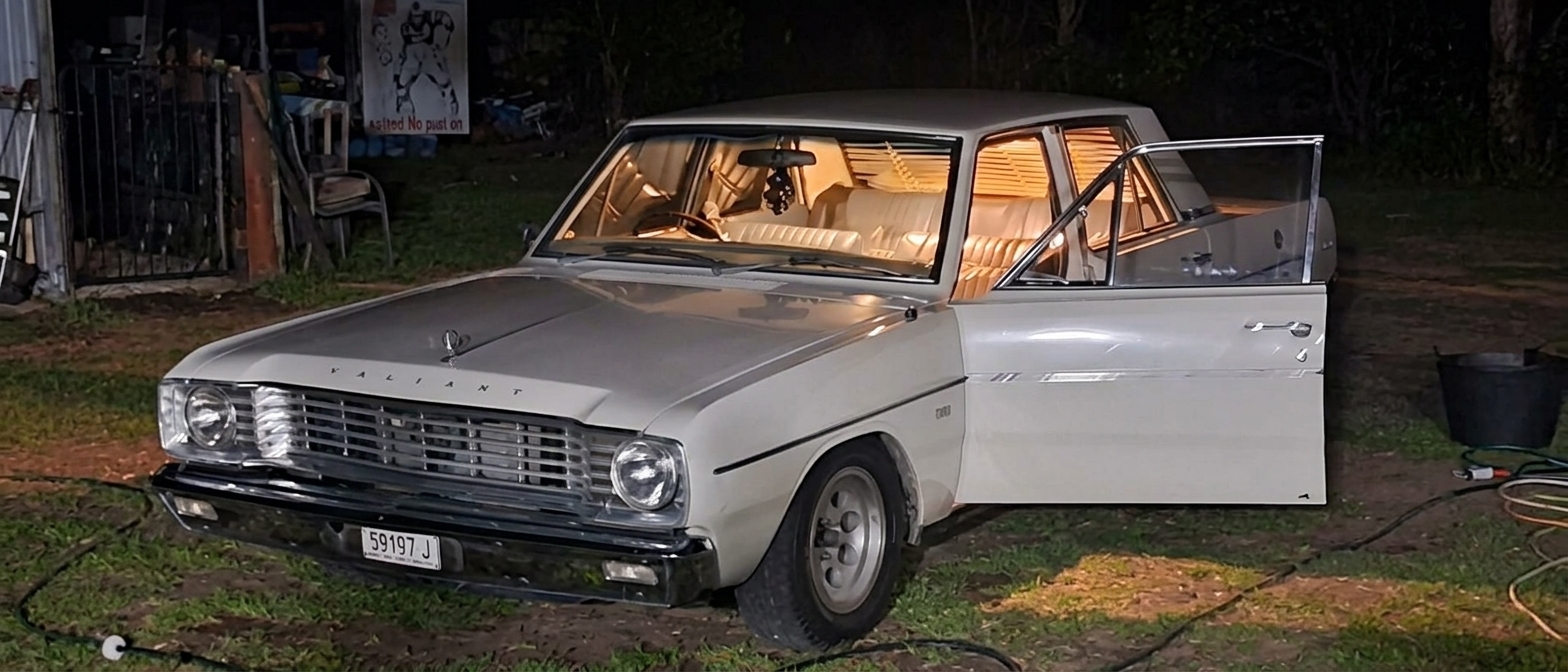 1968 CHRYSLER VALIANT VE REGAL AUTOMATIC SEDAN