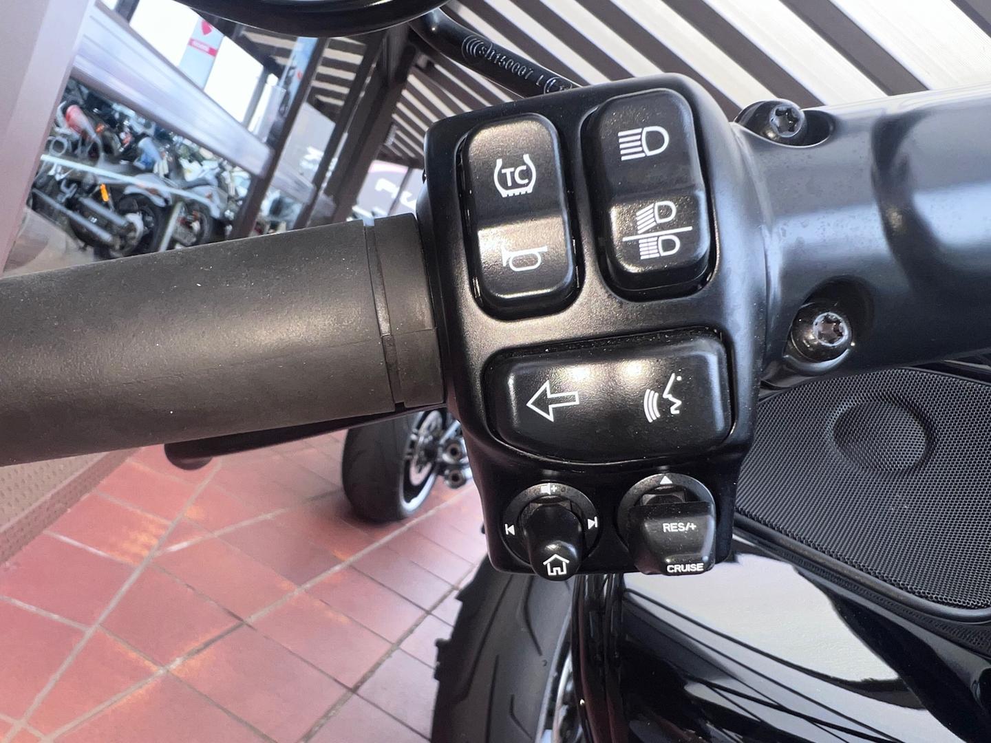 2022 HARLEY-DAVIDSON ROAD GLIDE SPECIAL ST 117 (FLTRXST) CRUISER