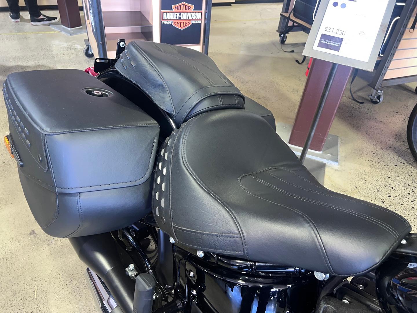 2022 HARLEY-DAVIDSON HERITAGE CLASSIC 114 (FLHCS) CRUISER