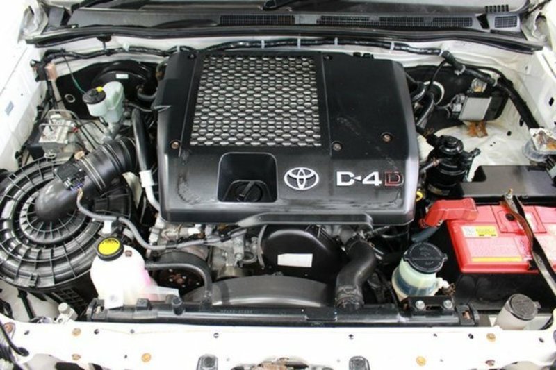 2012 TOYOTA HILUX SR (4x4) KUN26R MY12
