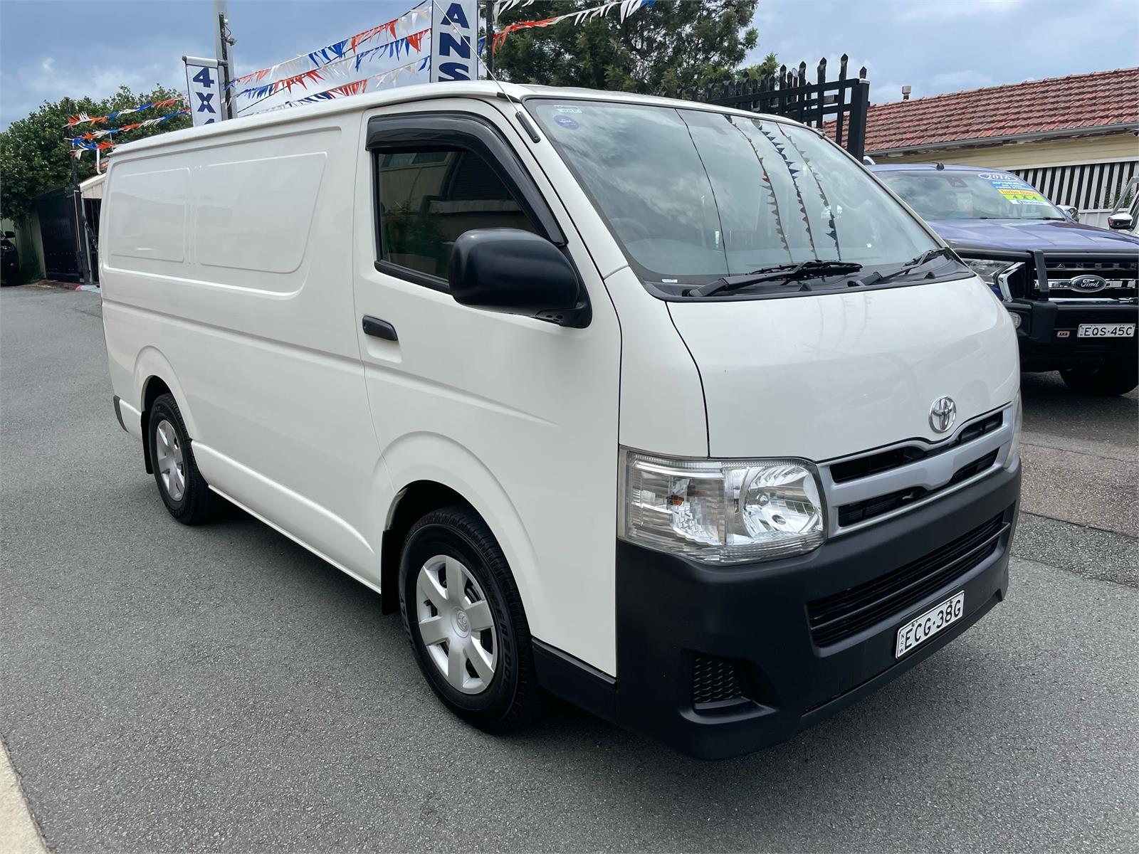 2013 TOYOTA HIACE TRH201R MY12 UPGRADE LWB 5 SP MANUAL 4D VAN